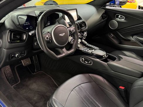 Used 2020 Aston Martin V8 Vantage Coupe image 39