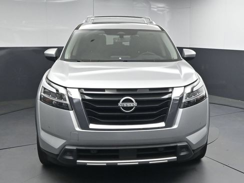 Certified 2023 Nissan Pathfinder Platinum w/ Cargo Package AWD/4WD image 2