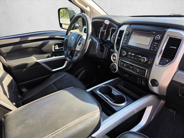 Used 2017 Nissan Titan PRO-4X AWD/4WD image 10