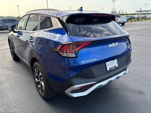 Used 2025 Kia Sportage EX AWD/4WD image 6