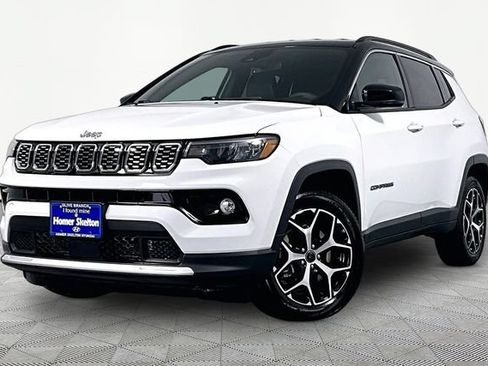 Used 2025 Jeep Compass Limited AWD/4WD image 3