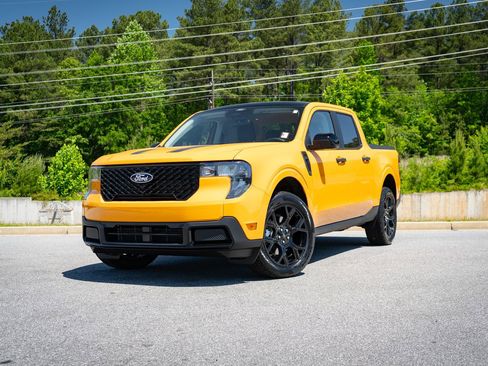 New 2026 Ford Maverick XLT w/ Equipment Group 301A AWD/4WD image 1