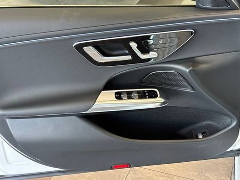 Used 2026 Mercedes-Benz E 350 4MATIC Sedan image 19