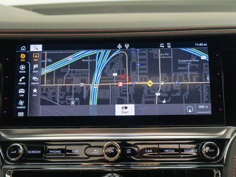 Used 2024 Bentley Flying Spur V8 AWD/4WD image 17