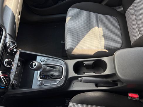 Used 2023 Hyundai Kona SE FWD image 26