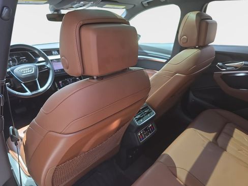 Used 2023 Audi e-tron Prestige w/ Prestige Package AWD/4WD image 12