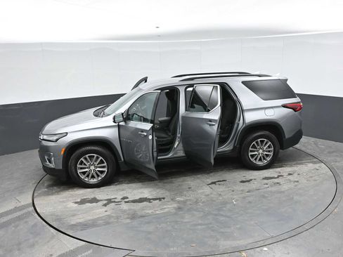 Used 2023 Chevrolet Traverse LT FWD image 58