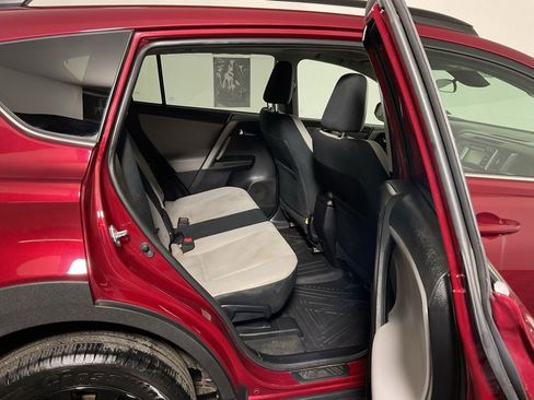 Used 2018 Toyota RAV4 Adventure image 33