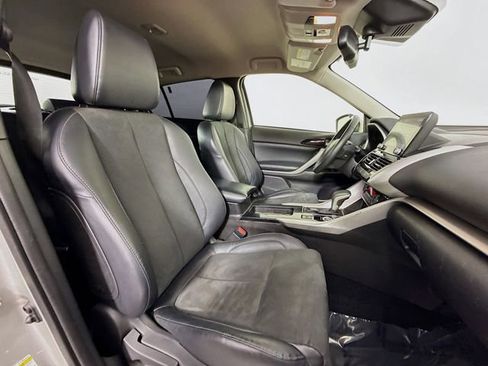 Used 2023 Mitsubishi Eclipse Cross SE image 14