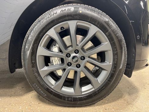 New 2025 Land Rover Range Rover Sport Dynamic SE image 11