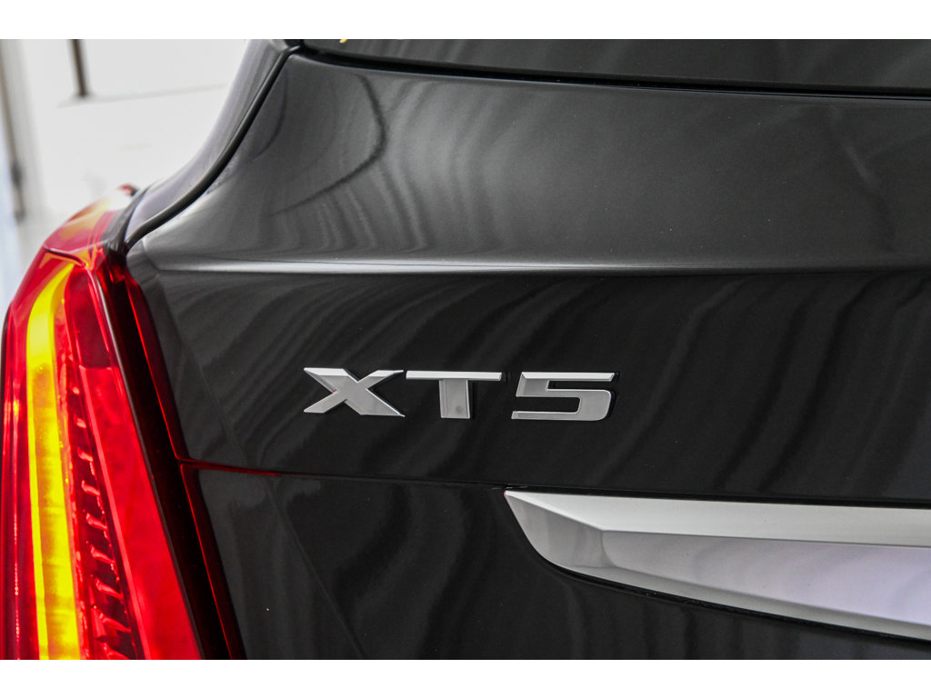 Used 2024 Cadillac XT5 Premium Luxury w/ Technology Package AWD/4WD image 61