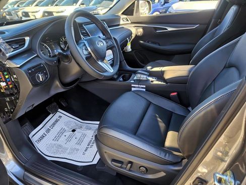 New 2025 INFINITI QX50 Luxe image 7