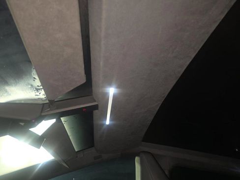 Used 2025 Tesla Cybertruck AWD Crew Cab image 8