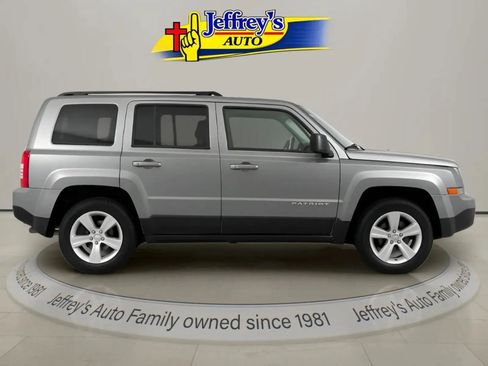 Used 2011 Jeep Patriot Latitude image 4