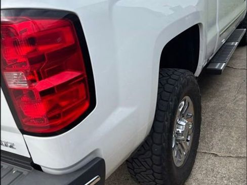 Used 2019 Chevrolet Silverado 2500 LTZ w/ Duramax Plus Package image 3