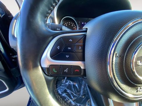 Used 2018 Jeep Compass Latitude w/ Cold Weather Group image 19