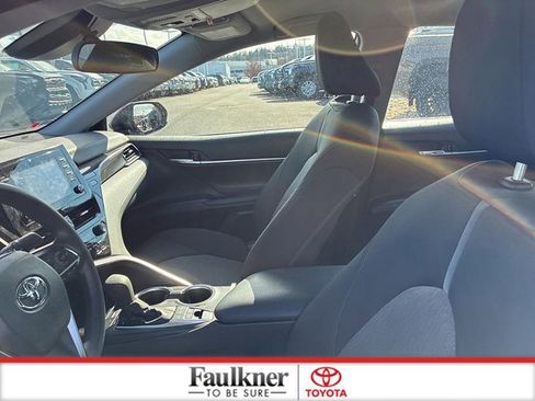 Certified 2022 Toyota Camry LE image 23
