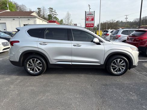 Used 2019 Hyundai Santa Fe SEL image 6