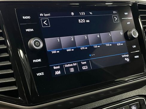 Certified 2020 Volkswagen Atlas Cross Sport SEL image 28