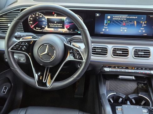 Used 2024 Mercedes-Benz GLE 350 4MATIC image 33