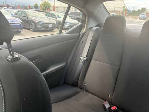 Used 2025 Nissan Sentra S FWD image 33