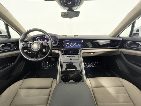 Certified 2026 Porsche Panamera image 13