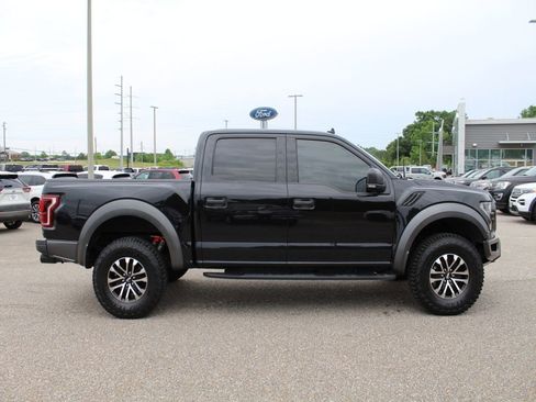 Used 2020 Ford F150 Raptor w/ Equipment Group 801A Mid AWD/4WD image 8
