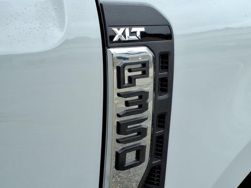 New 2026 Ford F350 XLT w/ FX4 Off-Road Package AWD/4WD image 13
