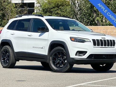 Used 2022 Jeep Cherokee Latitude AWD/4WD image 2