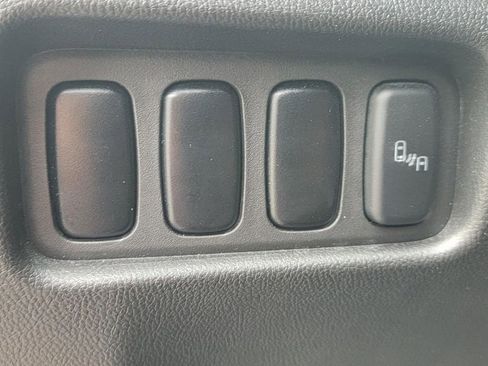 Used 2019 Mitsubishi Outlander Sport ES AWD/4WD image 32