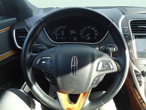 Used 2017 Lincoln MKX Select w/ Select Plus Package image 12