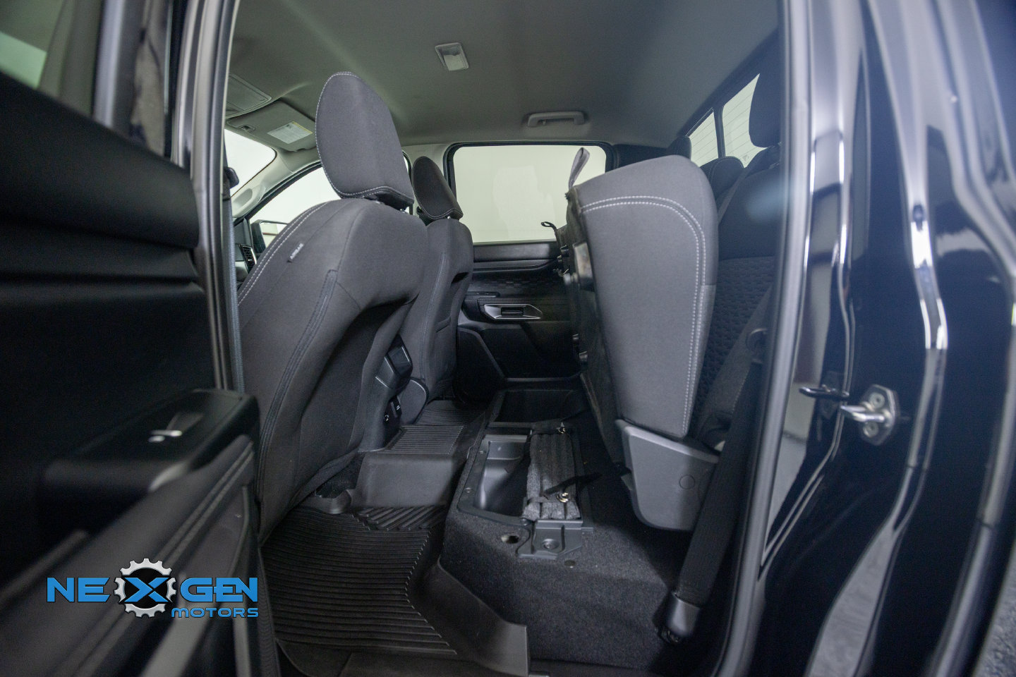 Used 2025 Ford Ranger XLT w/ Equipment Group 301A High AWD/4WD image 29