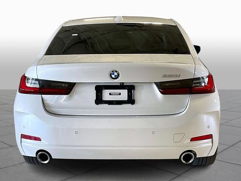 Used 2023 BMW 330i Sedan w/ Premium Package image 5