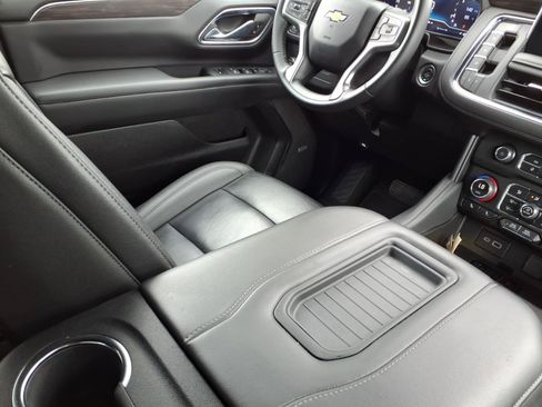 Used 2024 Chevrolet Tahoe LT RWD image 16