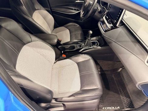 Used 2019 Toyota Corolla XSE image 29