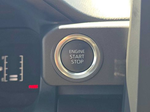 Certified 2026 Toyota 4Runner SR5 RWD image 33