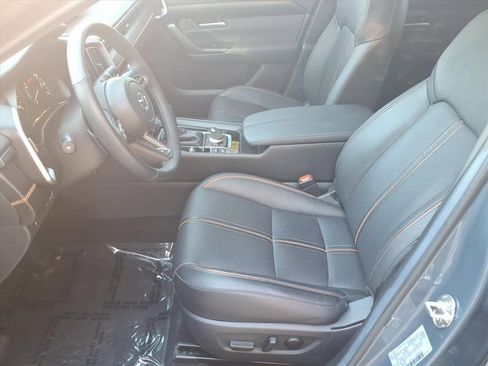 Used 2025 MAZDA CX-50 AWD 2.5 Turbo w/ Premium Pkg image 19