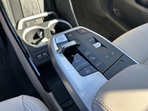 Used 2023 BMW X1 xDrive28i w/ Premium Package image 38