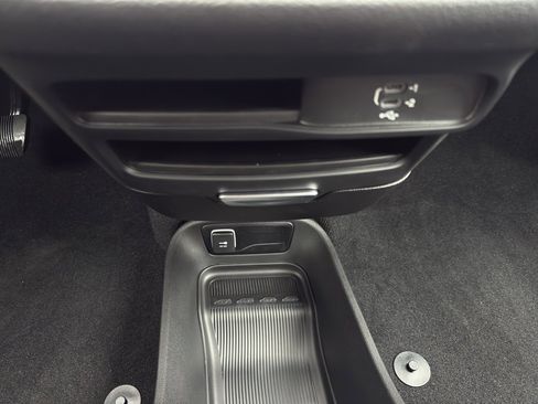 New 2026 Chrysler Pacifica Select FWD image 20
