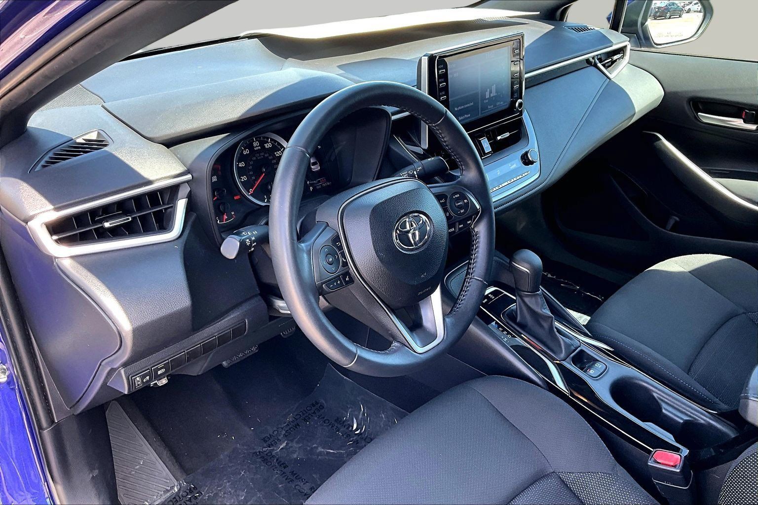 Used 2020 Toyota Corolla SE w/ SE Premium Package FWD image 12
