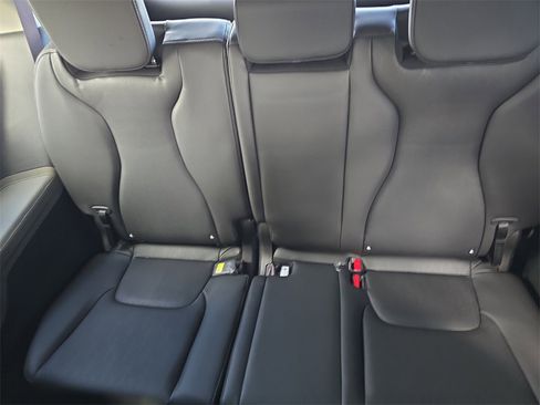 New 2026 Kia Carnival image 17