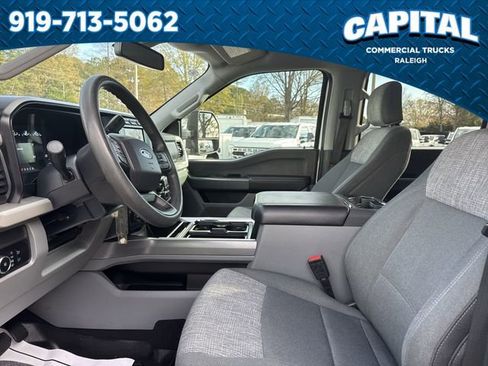 Used 2023 Ford F450 XLT w/ FX4 Off-Road Package image 18