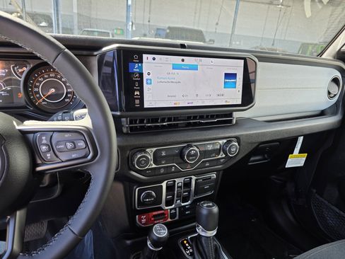 New 2026 Jeep Wrangler Willys AWD/4WD image 15