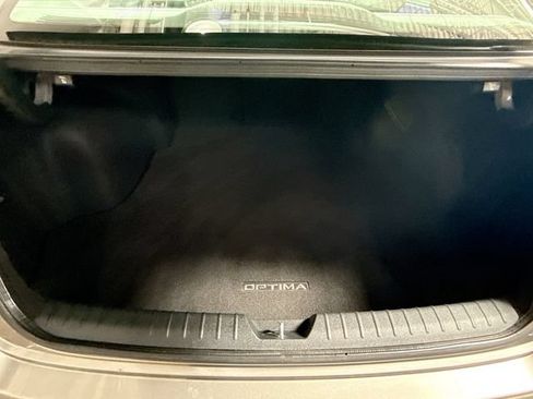 Used 2017 Kia Optima EX w/ Premium Package FWD image 28