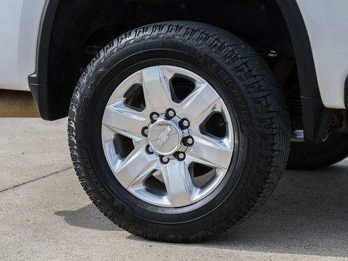 Used 2020 Chevrolet Silverado 2500 LTZ w/ LTZ Premium Package image 17