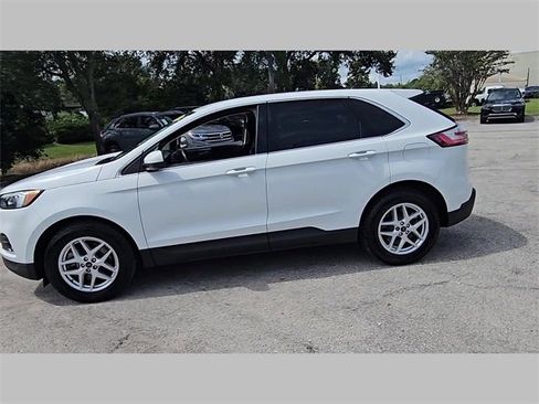 Used 2022 Ford Edge SEL image 13