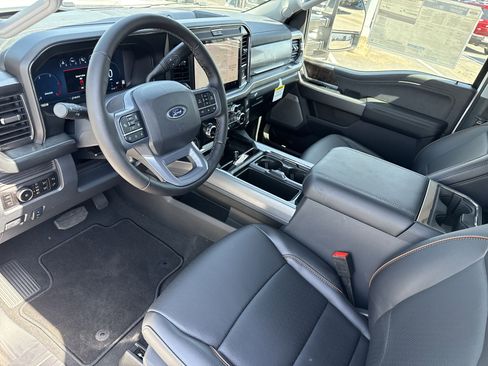 New 2025 Ford F250 Lariat w/ Lariat Ultimate Package image 10