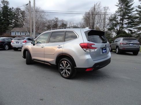 Used 2020 Subaru Forester Limited AWD/4WD image 7