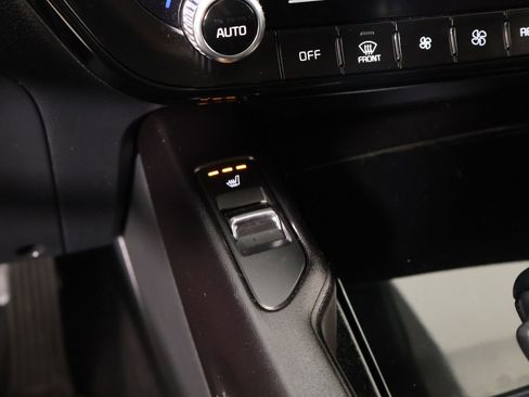 Used 2024 Kia Telluride S FWD image 8