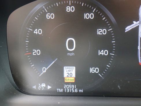 Used 2021 Volvo XC90 T6 Inscription image 32